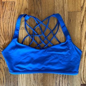 Lululemon Free to be wild blue bra size 8